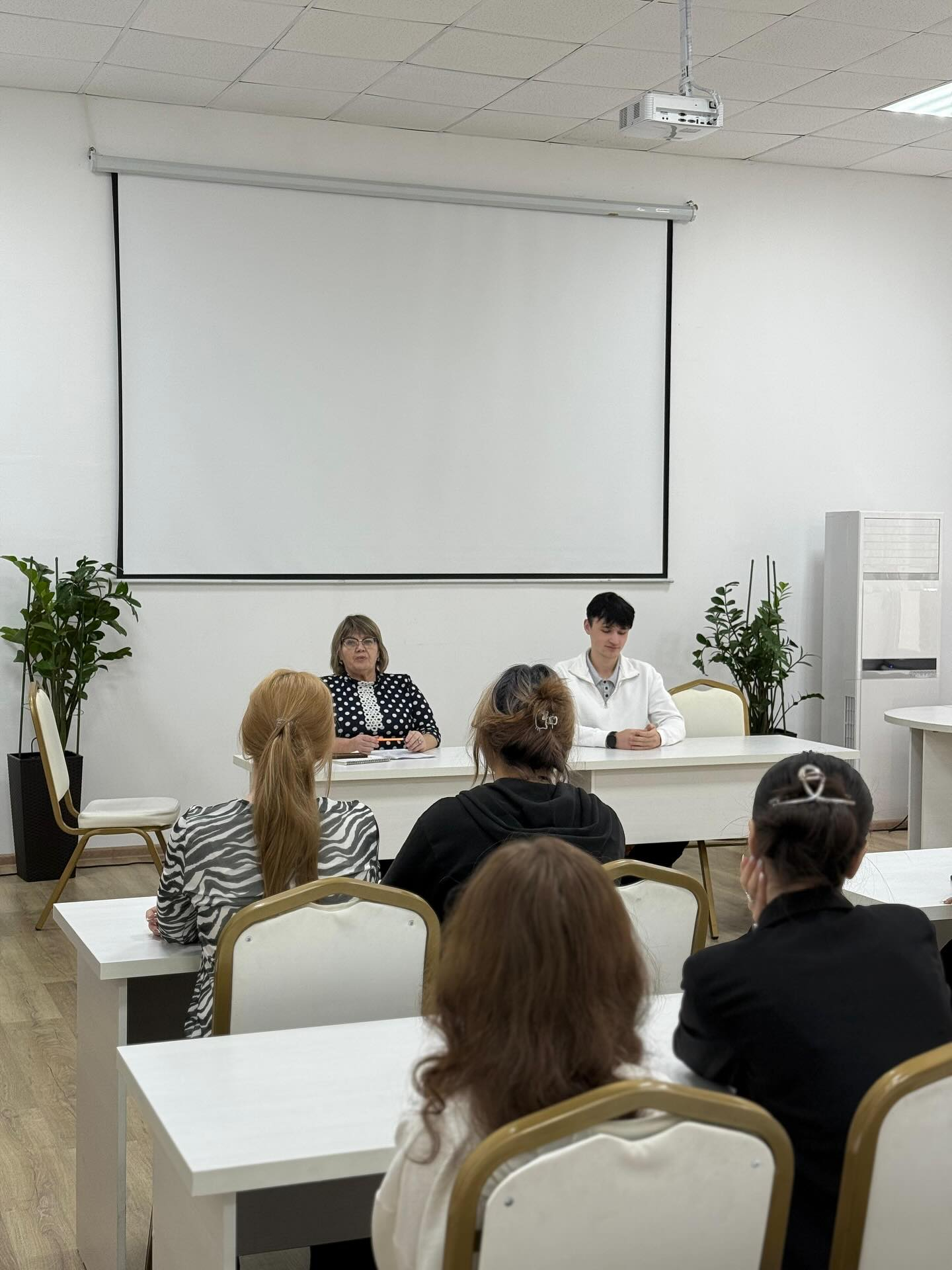 33 Заглушка: Заголовок